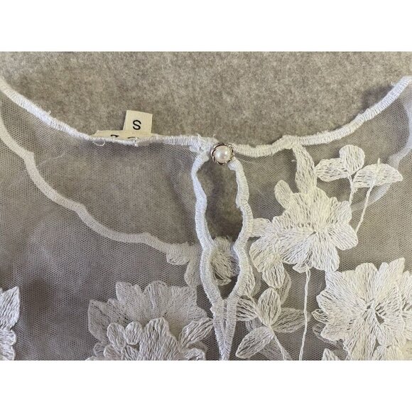 Pol Blouse Womens Small Ivory Sheer Embroidered Shirt Top Floral - Picture 6 of 13